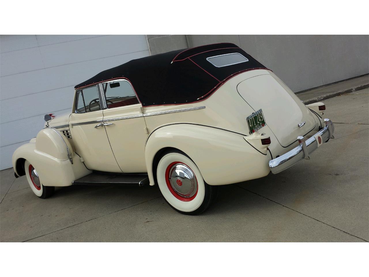 Lasalle-1938-Pastel-yellow-Red-20