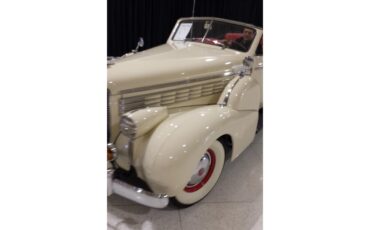 Lasalle-1938-Pastel-yellow-Red-7