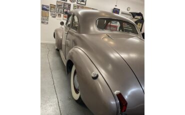 Lasalle-1940-Beige-No.7-Beige-3