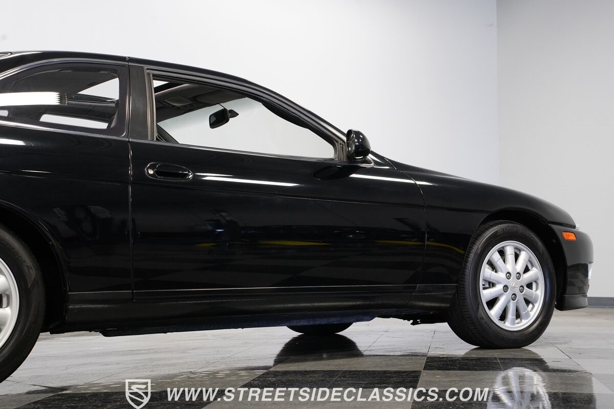 Lexus-SC-1992-Coupe-25