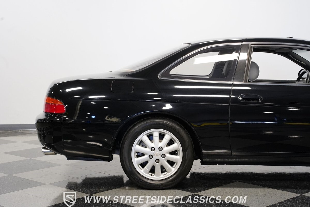 Lexus-SC-1992-Coupe-26