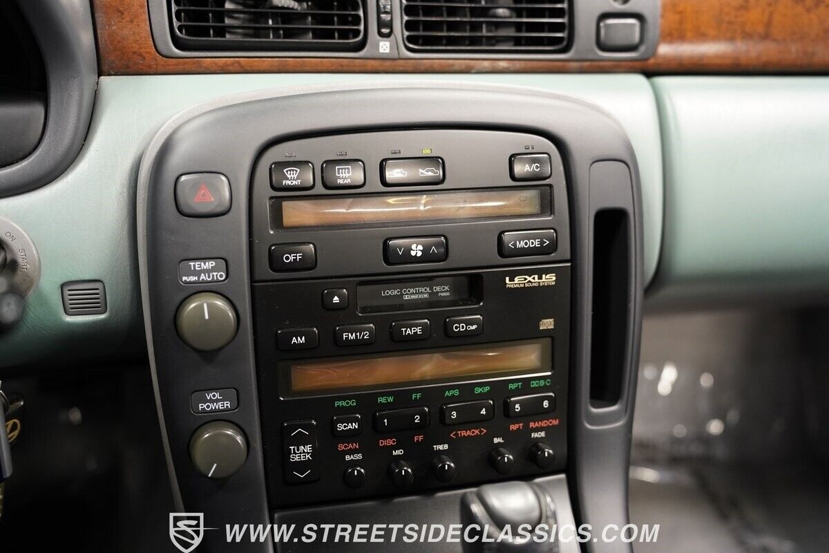Lexus-SC-1992-Coupe-39