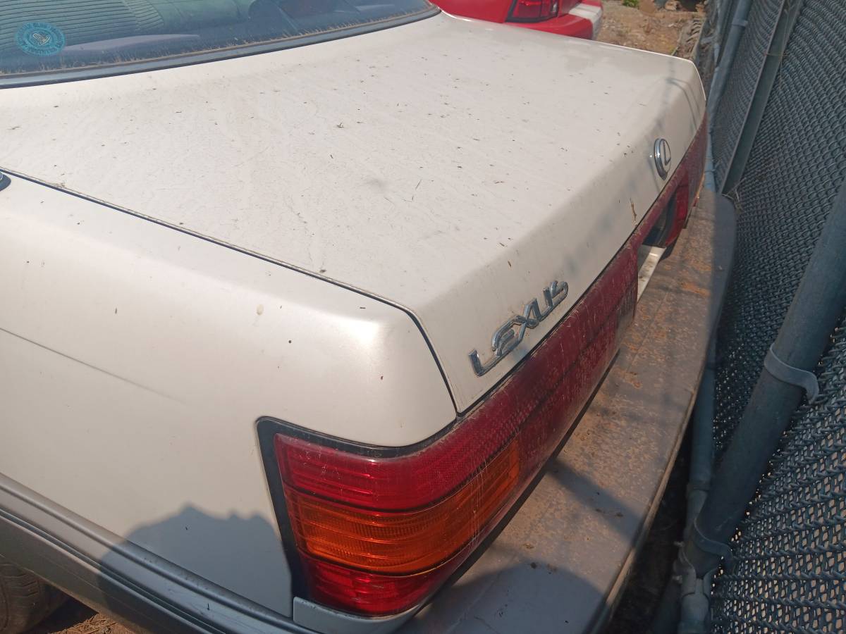 Lexus-es-250-1991-white-1