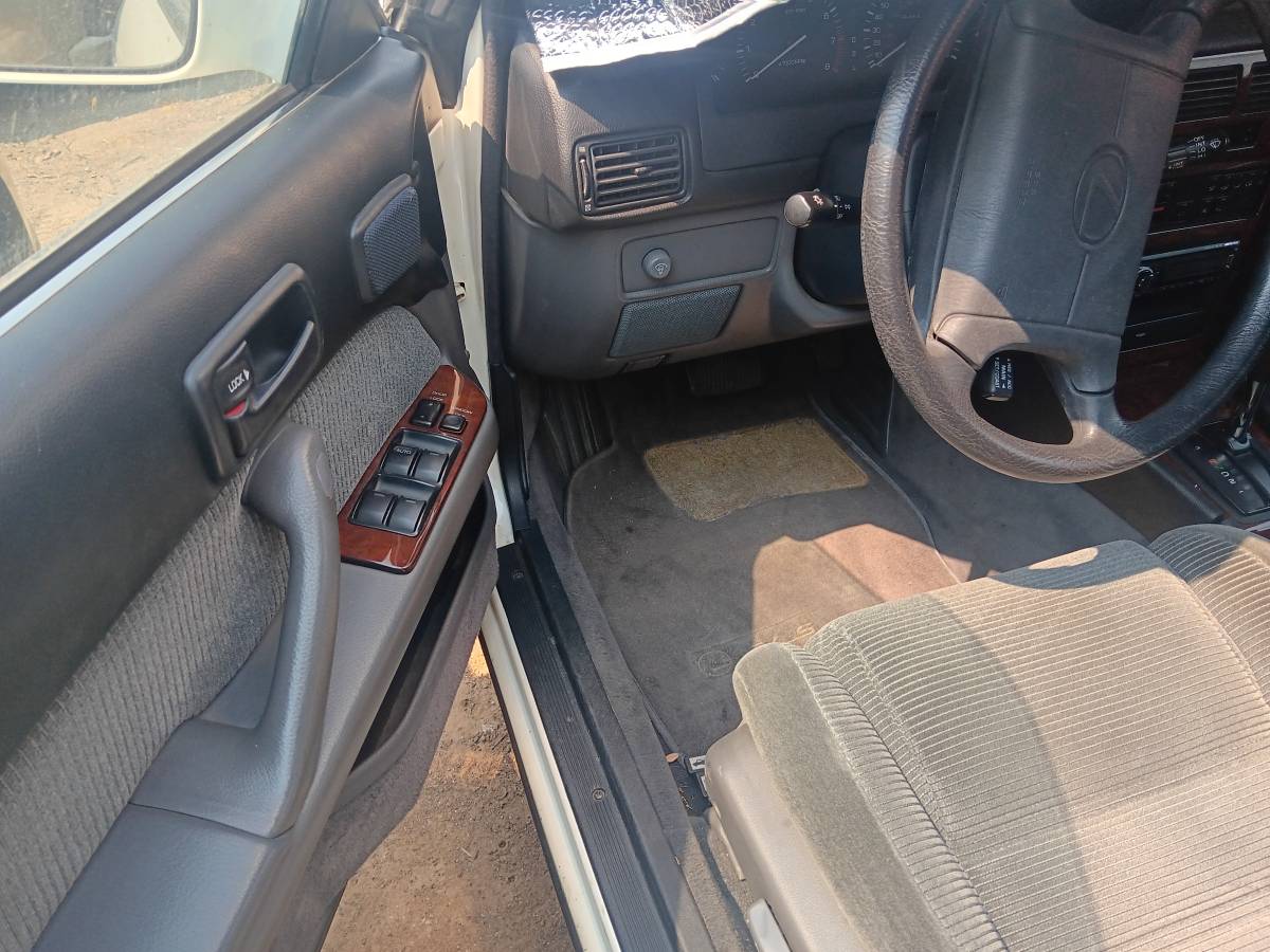 Lexus-es-250-1991-white-3