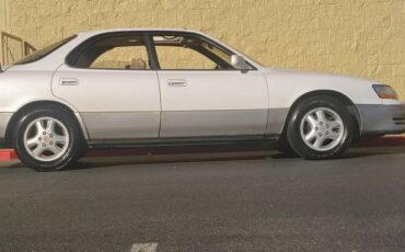 Lexus-es-300-1995-white-11