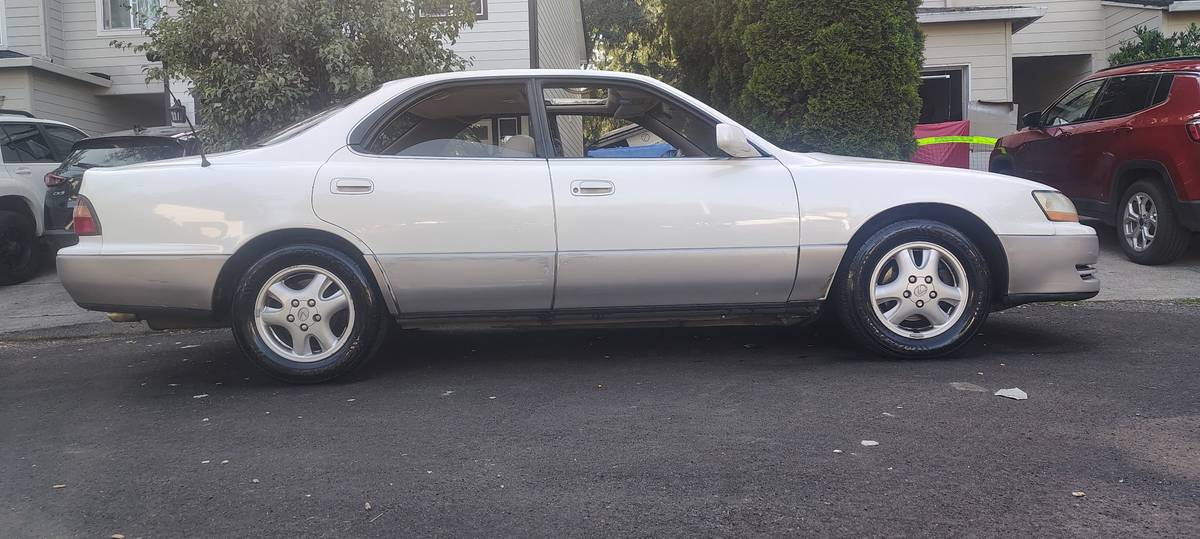 Lexus-es-300-1995-white-14