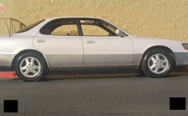 Lexus-es-300-1995-white-3