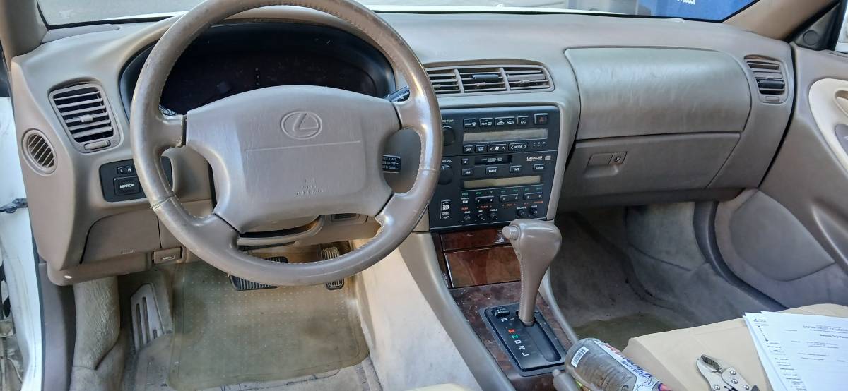 Lexus-es-300-1995-white-41
