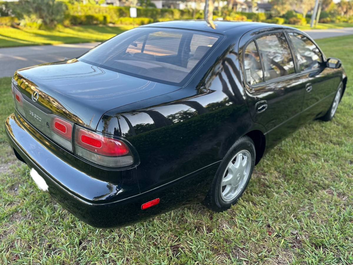 Lexus-gs-300-1995-black-4