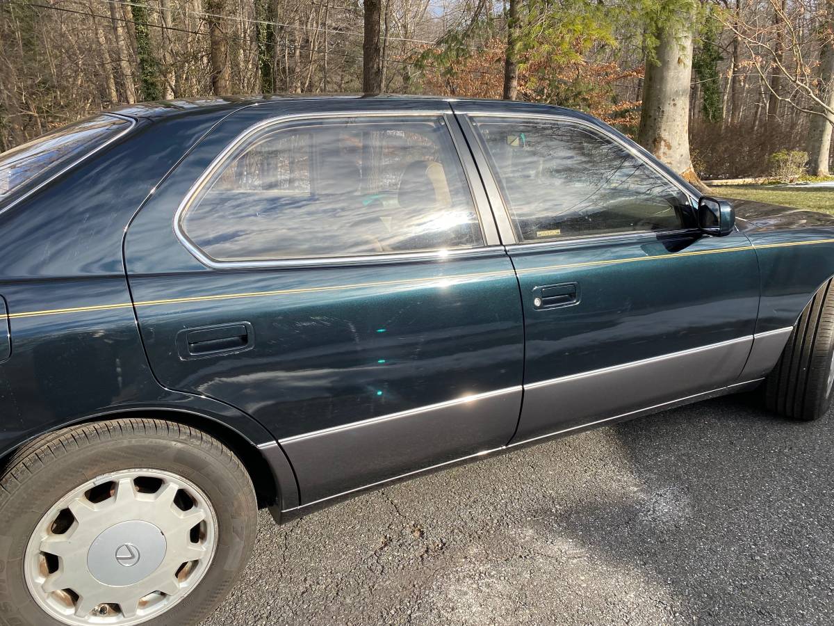 Lexus-ls-400-4-door-sedan-1995-black-3