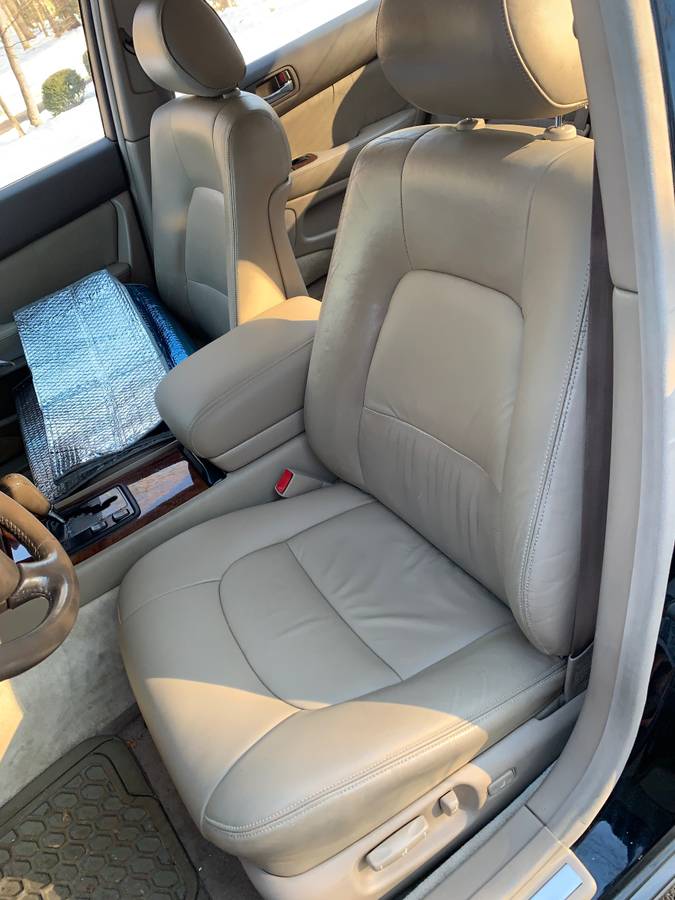 Lexus-ls-400-4-door-sedan-1995-black-9