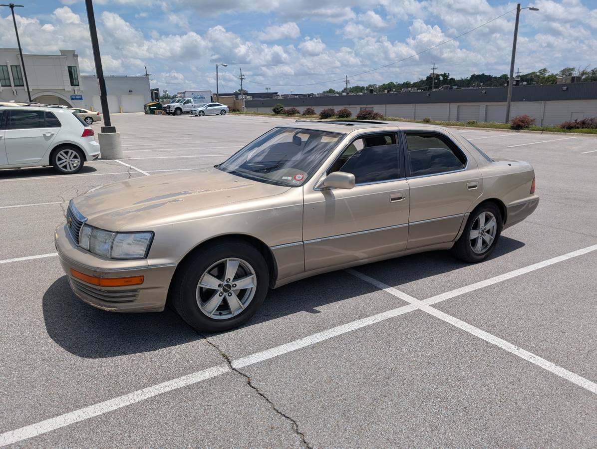 Lexus-ls400-1994-custom-4