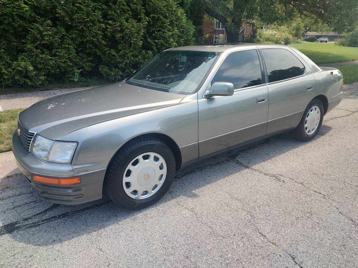 Lexus-ls400-1995-grey-1
