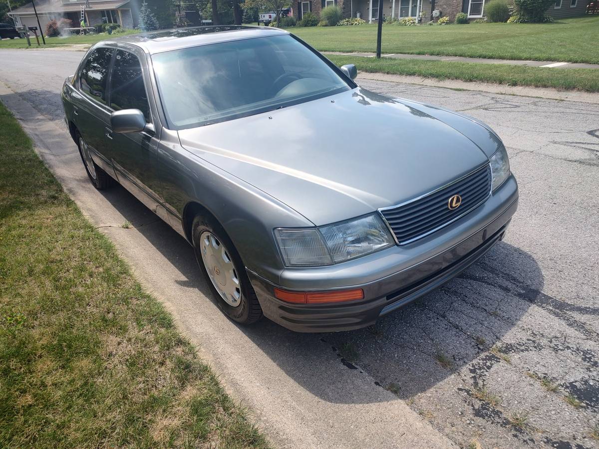 Lexus-ls400-1995-grey-11