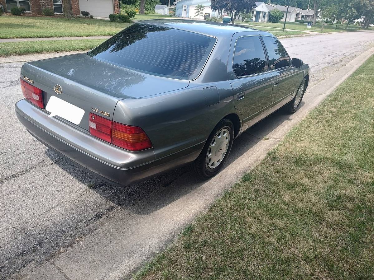 Lexus-ls400-1995-grey-14
