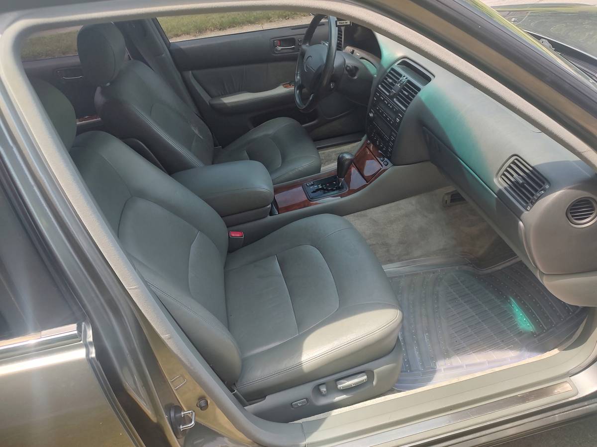 Lexus-ls400-1995-grey-4