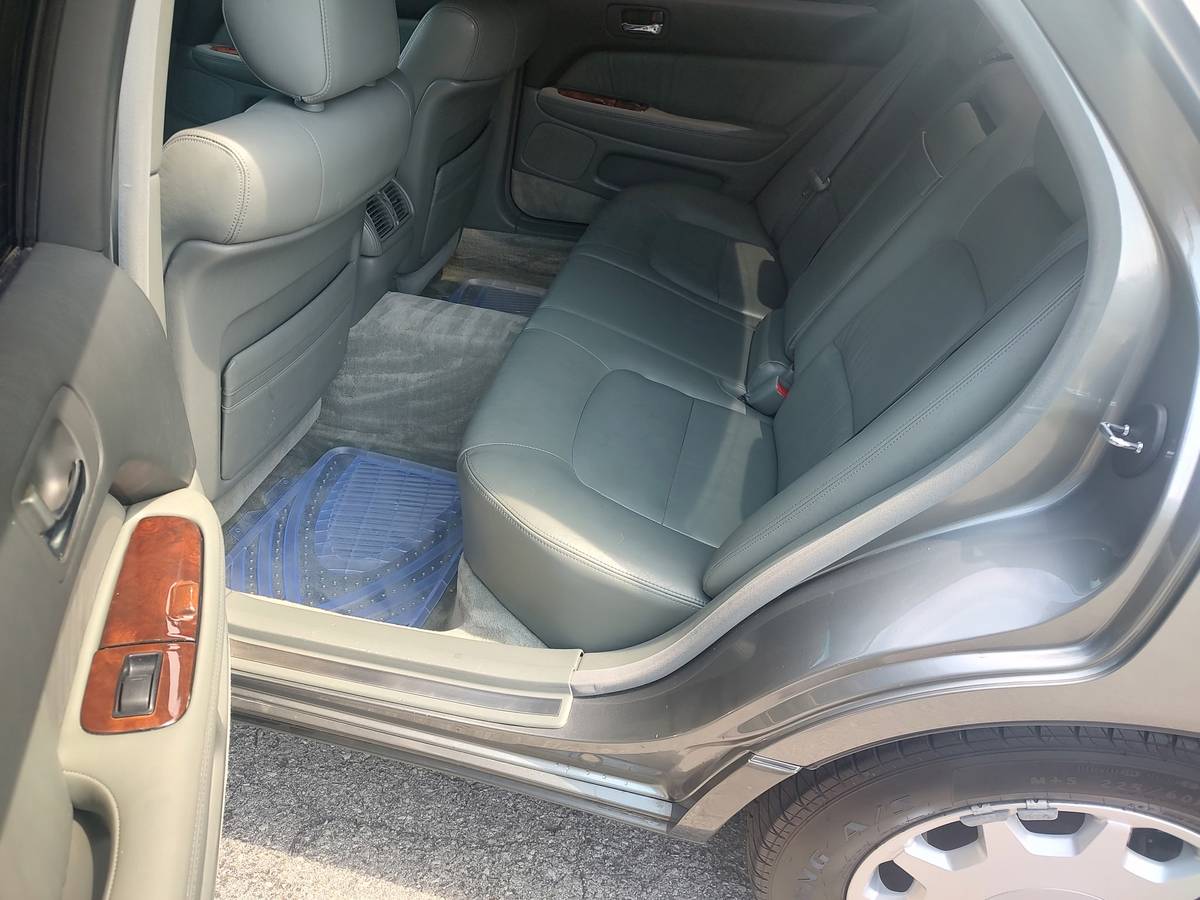 Lexus-ls400-1995-grey-5