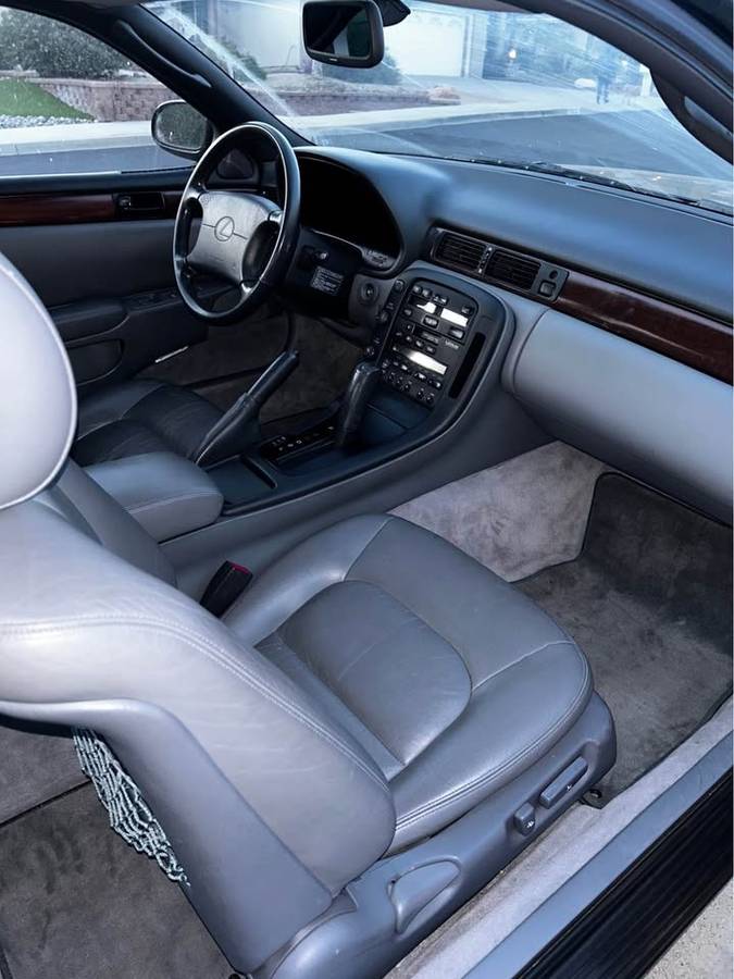 Lexus-sc-300-1992-black-3