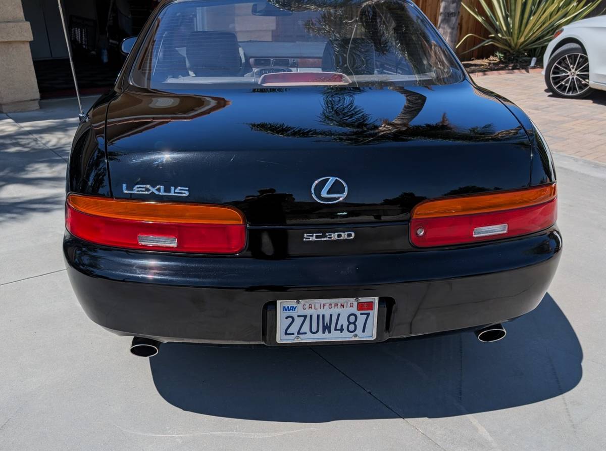 Lexus-sc300-1992-black