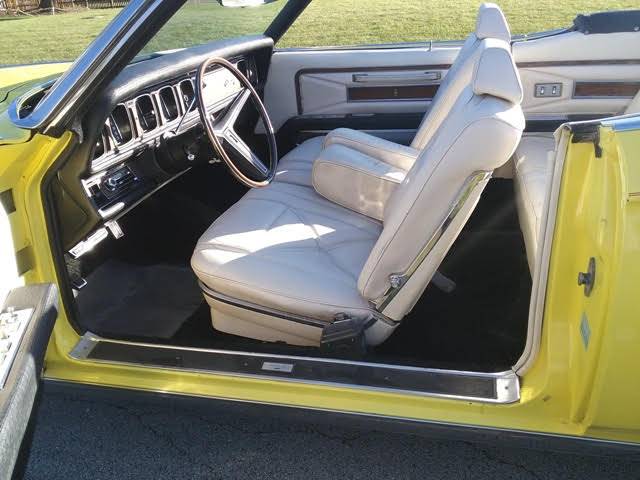 Lincoln-1971-yellow-5