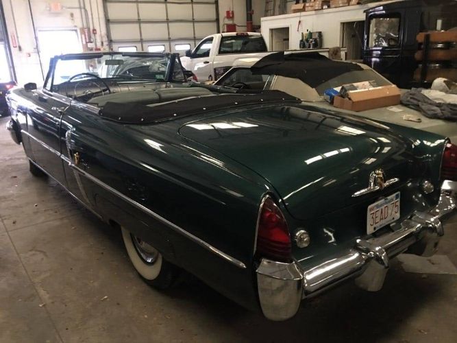 Lincoln-Capri-1953-Green-11
