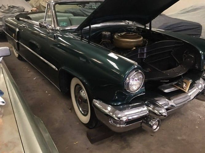 Lincoln-Capri-1953-Green-17