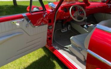 Lincoln-Capri-1955-Red-Light-Gray-Leather-7
