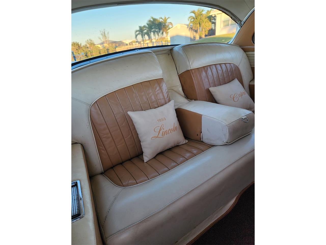 Lincoln-Capri-1955-beigewhite-beige-white-10