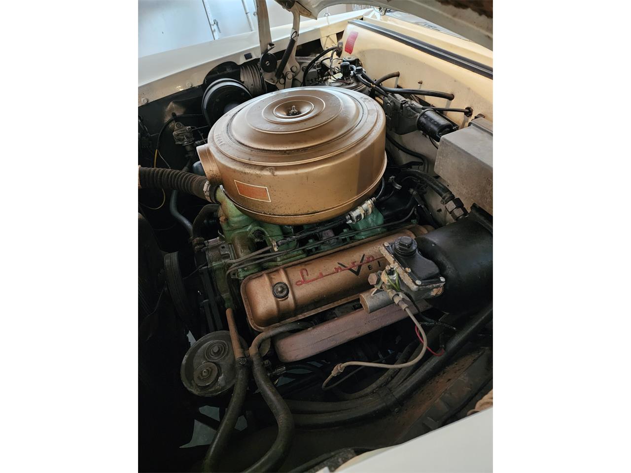 Lincoln-Capri-1955-beigewhite-beige-white-2
