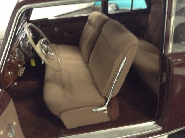 Lincoln-Continental-1941-Burgundy-Brown-47