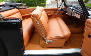 Lincoln-Continental-1947-Convertible-17