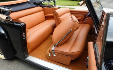 Lincoln-Continental-1947-Convertible-18