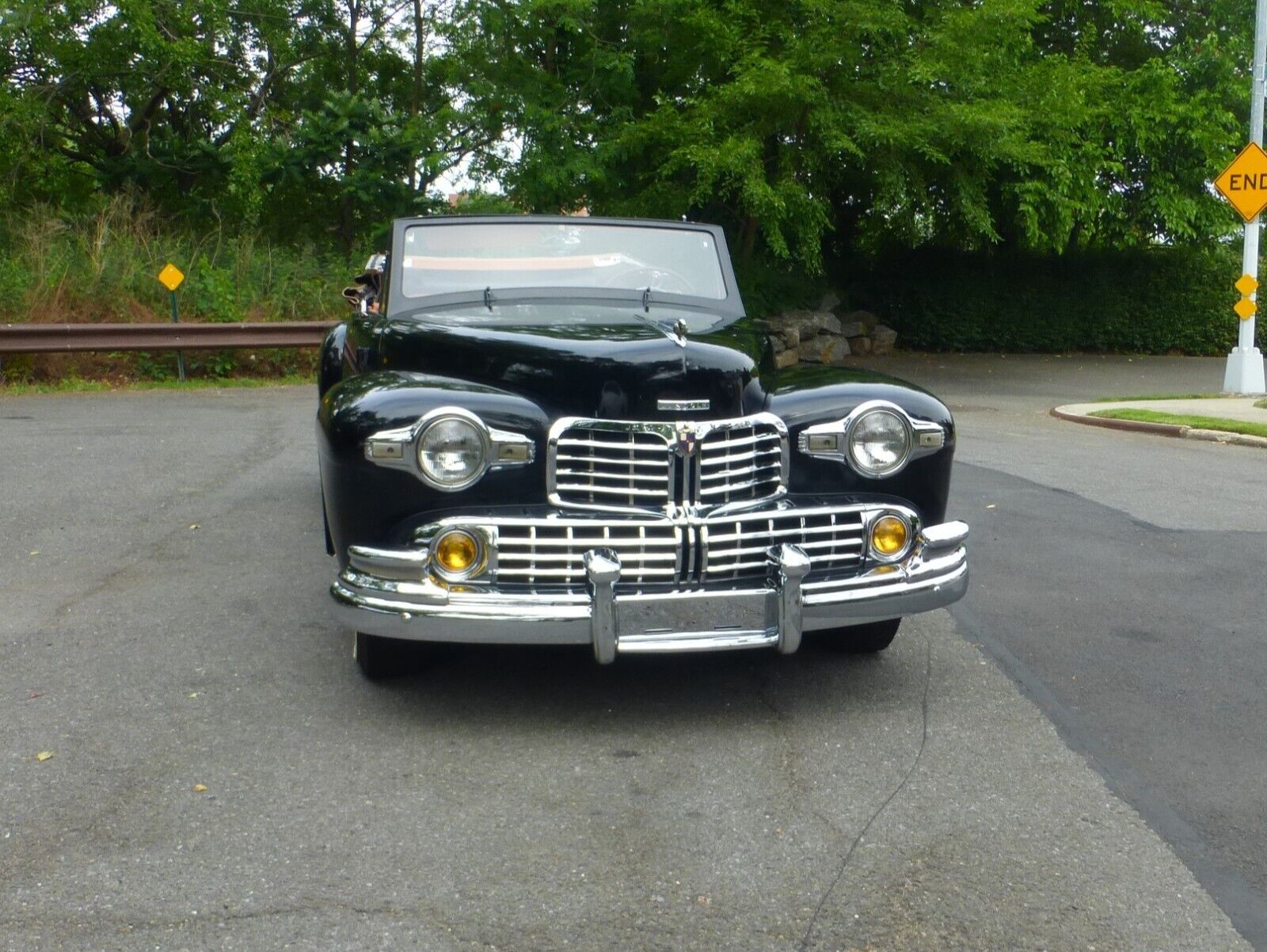 Lincoln-Continental-1947-Convertible