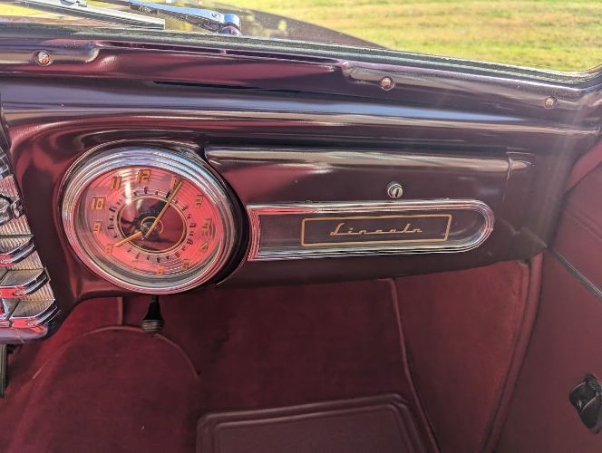 Lincoln-Continental-1947-Maroon-15