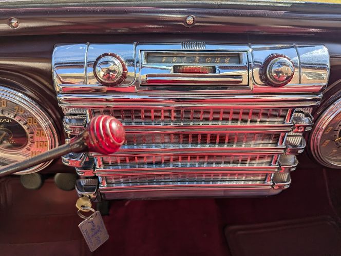 Lincoln-Continental-1947-Maroon-20