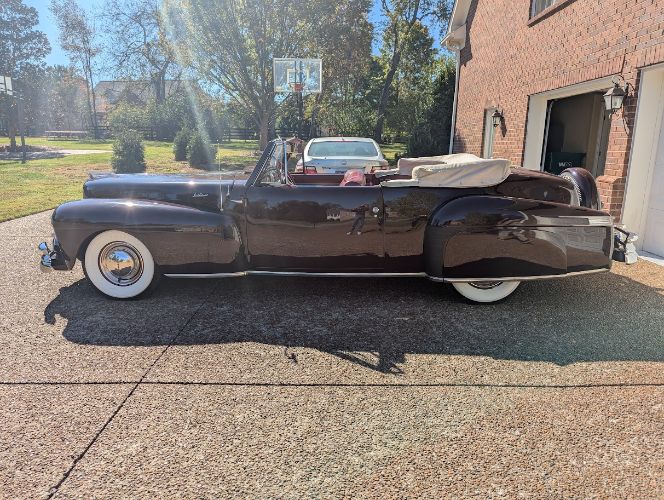 Lincoln-Continental-1947-Maroon-22