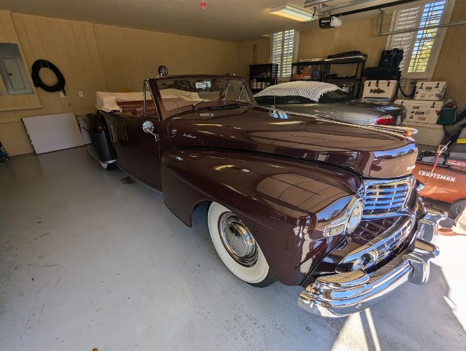 Lincoln-Continental-1947-Maroon-35