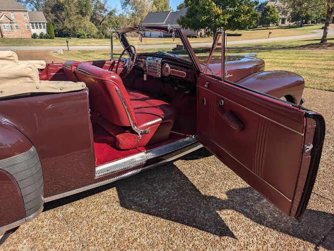 Lincoln-Continental-1947-Maroon-37
