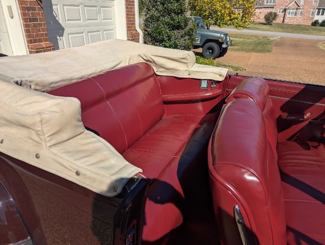 Lincoln-Continental-1947-Maroon-38