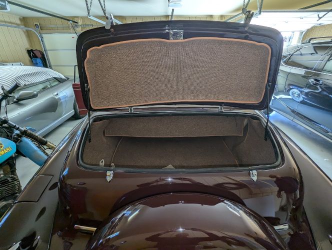 Lincoln-Continental-1947-Maroon-46