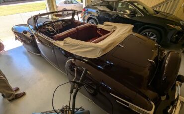 Lincoln-Continental-1947-Maroon-48