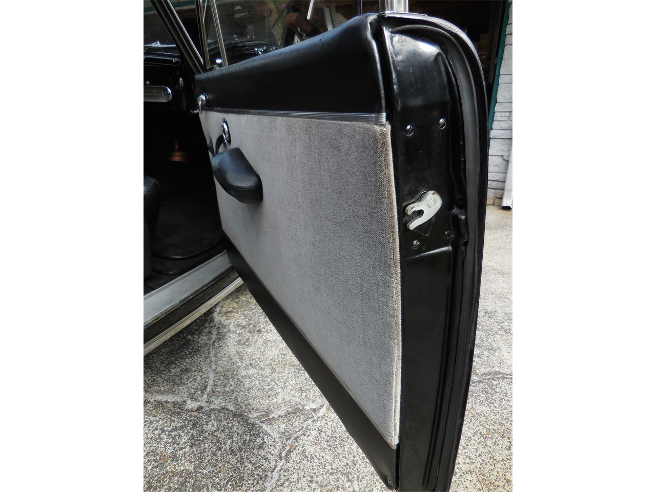 Lincoln-Continental-1948-Black-Gray-14