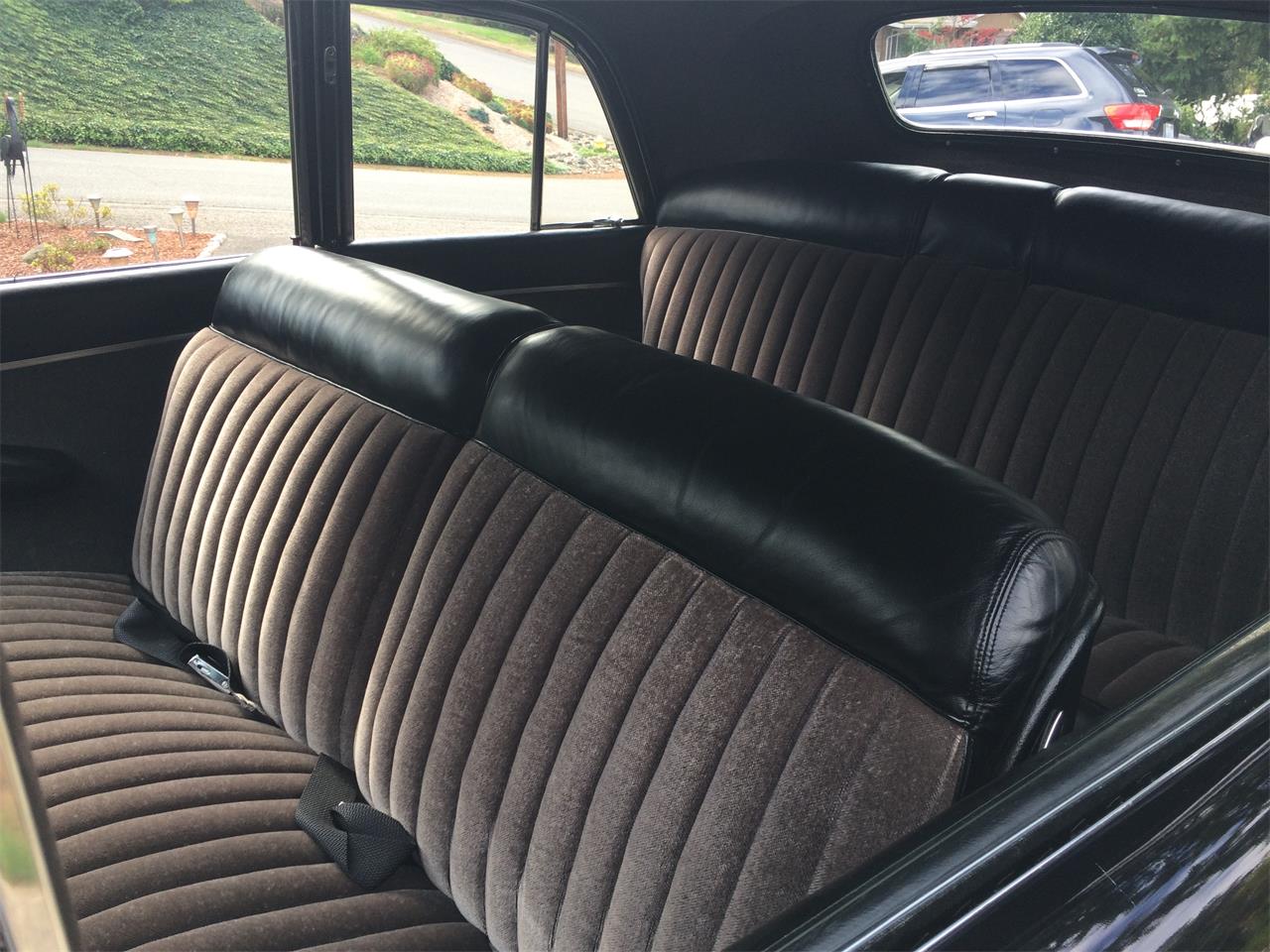 Lincoln-Continental-1948-Black-Gray-25