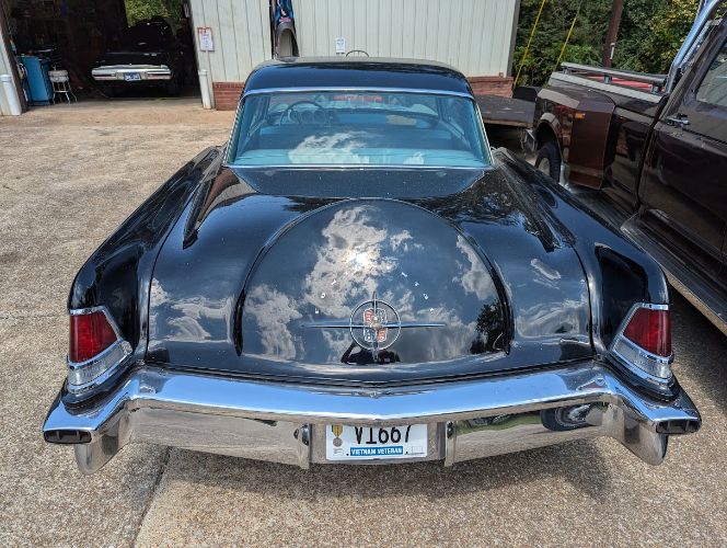 Lincoln-Continental-1956-3