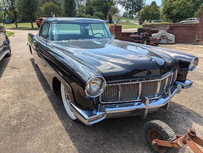 Lincoln-Continental-1956-4