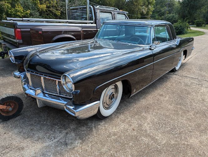 Lincoln-Continental-1956-8