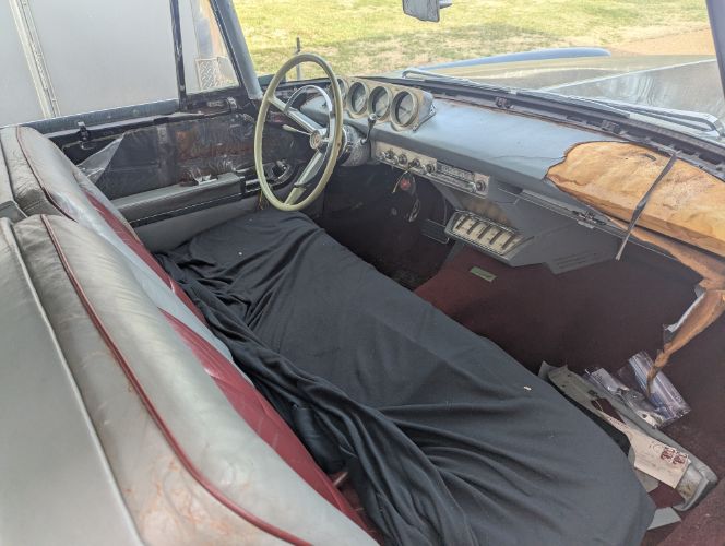Lincoln-Continental-1956-9