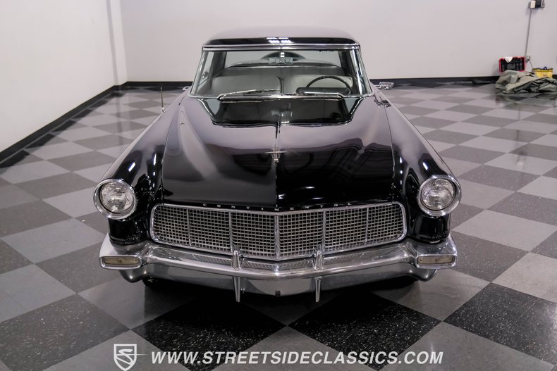 Lincoln-Continental-1956-Black-White-33