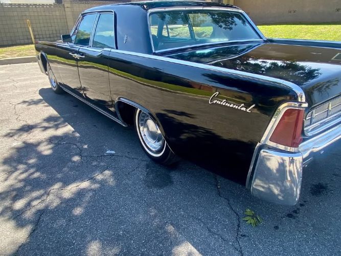 Lincoln-Continental-1963-10