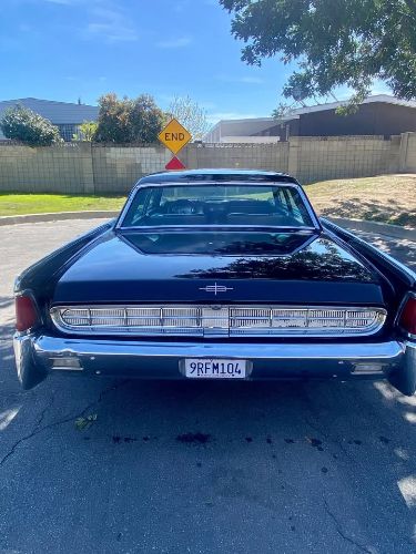 Lincoln-Continental-1963-4